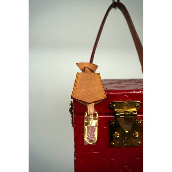 Louis Vuitton LV Monogram Vernis Bleecker Box Shoulder Bag Red Women's w/ DAMAGE - Picture 3 of 9
